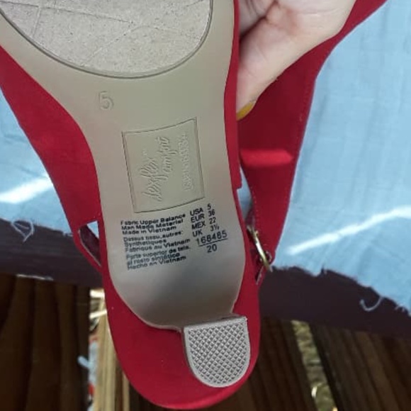 NWT Payless Dexflex Comfort Red High Heels Size 5 - Picture 8 of 11